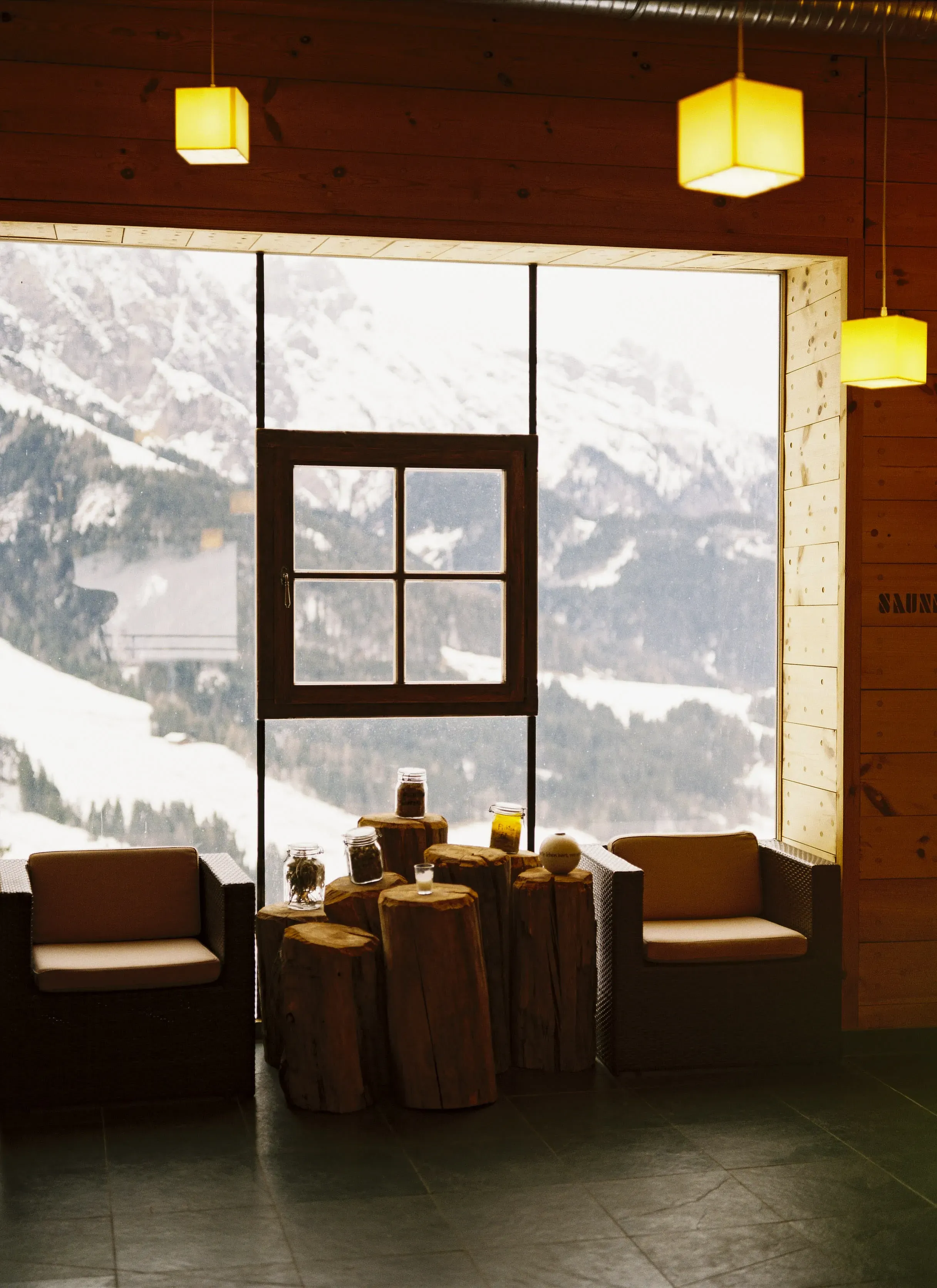 Ausblick vom Spabereich ins Tal